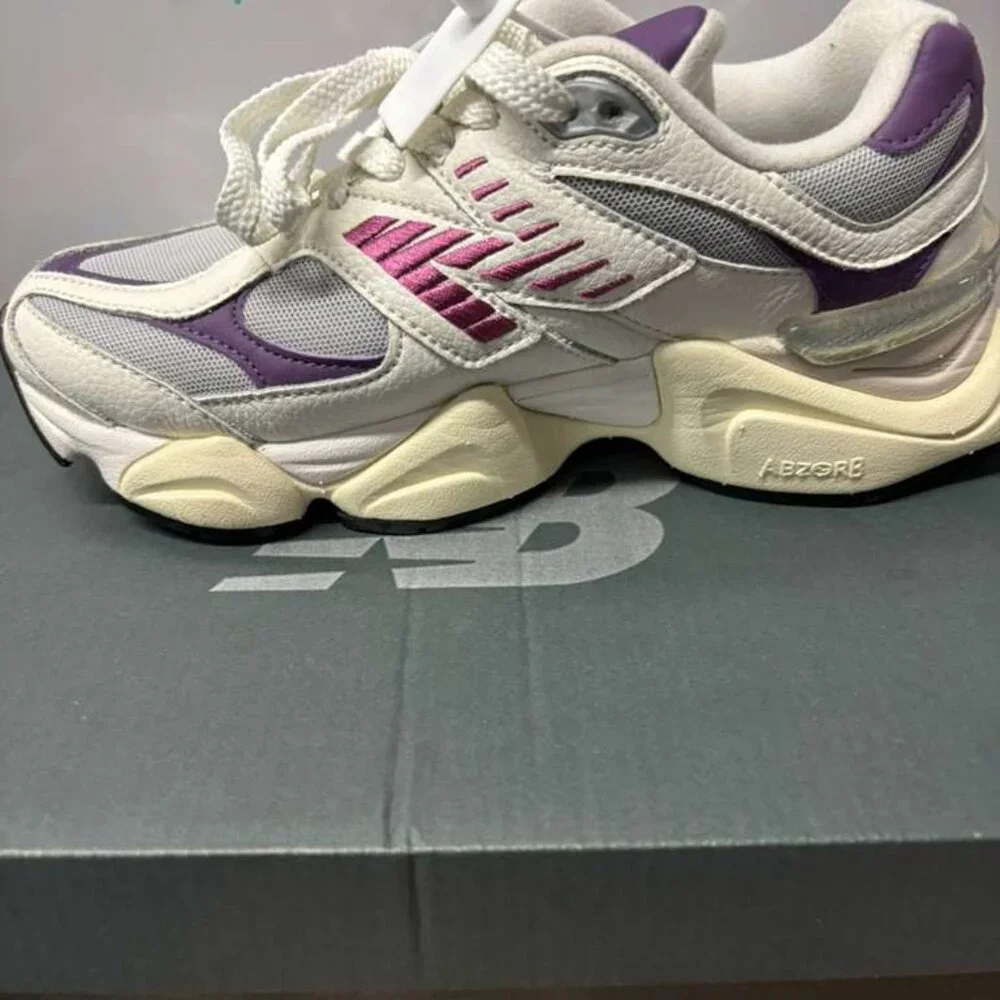 Men/women new balance running shoes size 5 - Picture 6 of 9